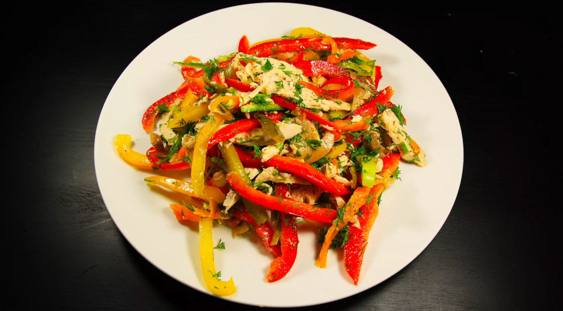 3 лучших рецепта тёплых салатов для праздничного стола