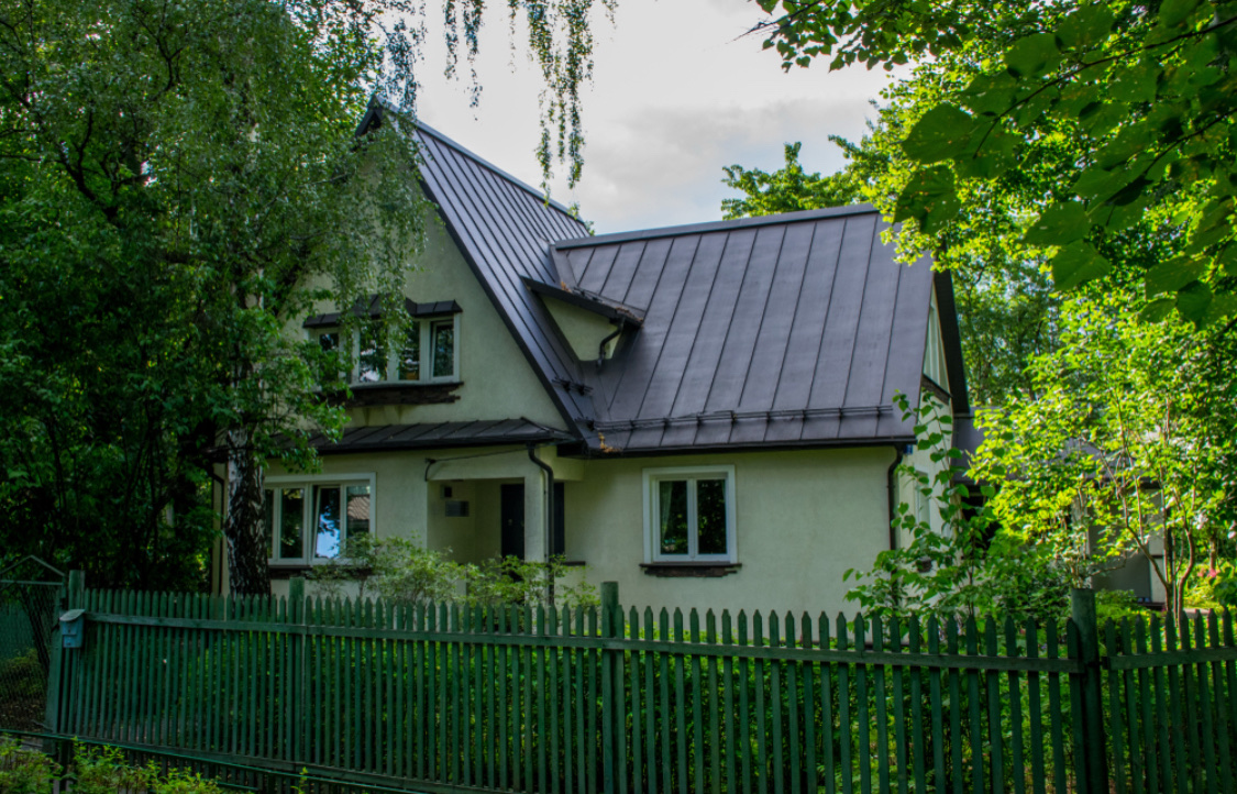 Как выписать из частного дома людей: взрослого, ребенка, умершего родственника