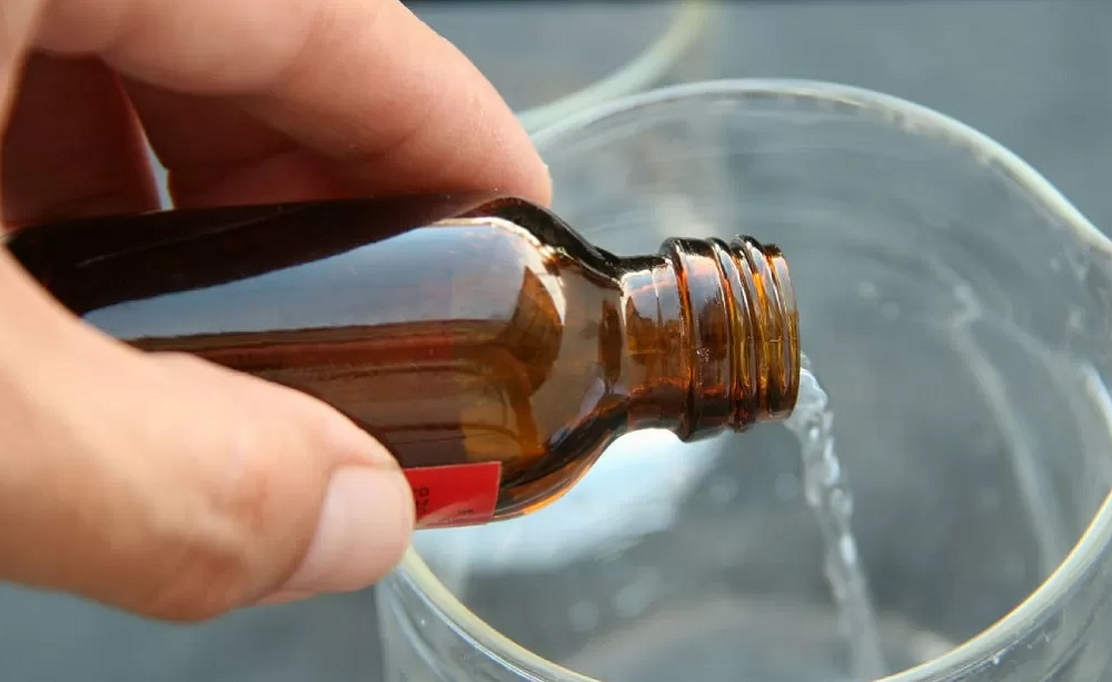 Чем опрыскивать смородину от тли?