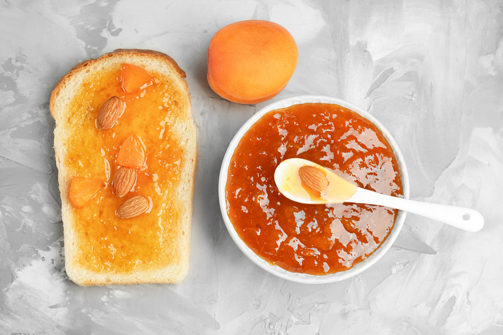 Рецепты абрикосового варенья без косточек на зиму: от классики до орехового деликатеса