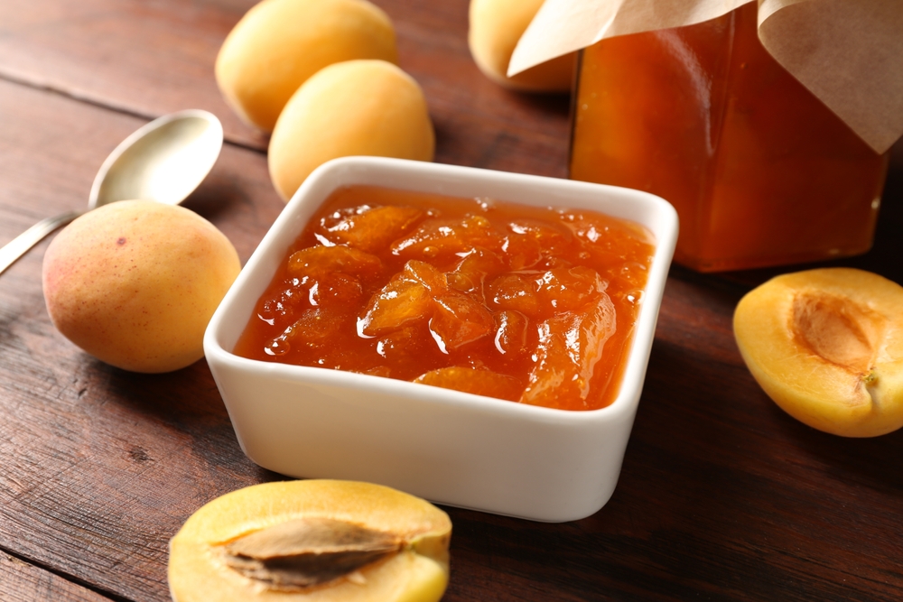 Рецепты абрикосового варенья без косточек на зиму: от классики до орехового деликатеса