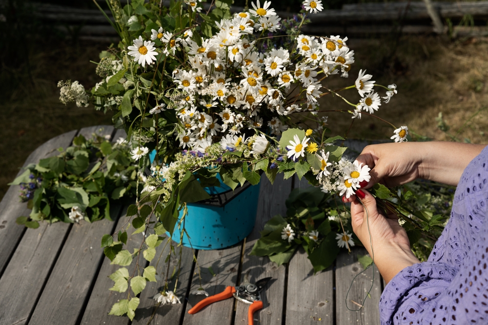 Какие цветы выбрать на Первое сентября: 10 вариантов букетов
