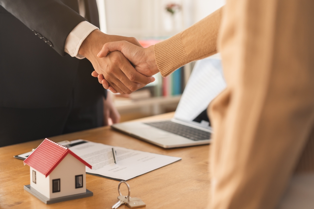 Какие нужны документы при продаже земельного участка и где их взять