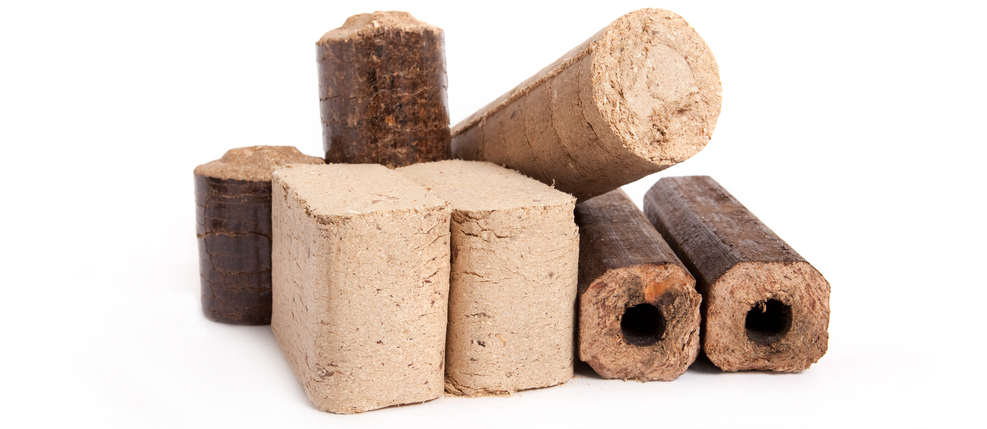 Можно ли топить баню топливными брикетами: правила розжига