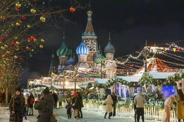 Чем заняться на новогодних праздниках в Москве и за городом