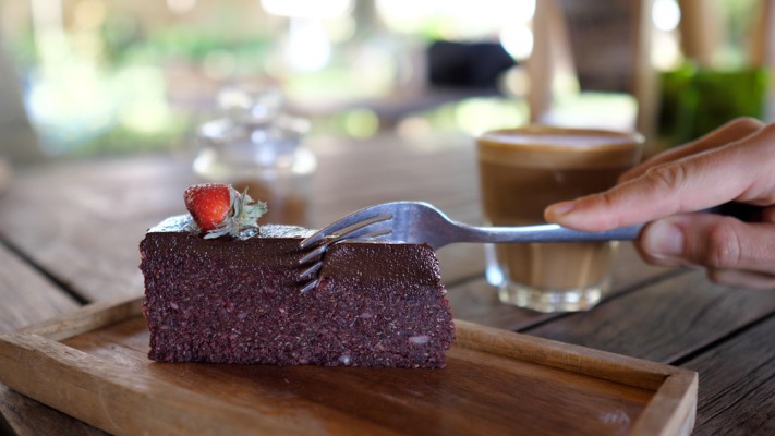 Свекольно-морковный торт к праздничному столу