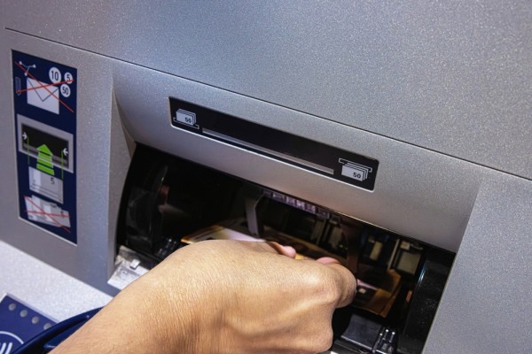 Кем надо работать для пенсии в 500 000 рублей и выше: список профессий Кем надо работать для пенсии в 500 000 рублей и выше: список профессий