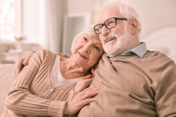 Какая надбавка положена пенсионеру после 80 лет?