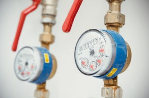 Жителей некоторых регионов освободили от срочной поверки счетчиков