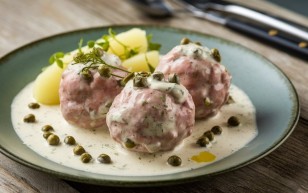 10 вкусных и простых рецептов с фаршем для большой семьи