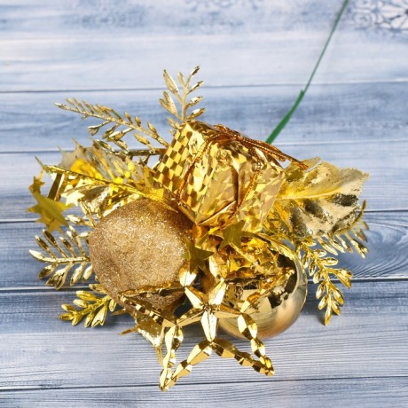 Декор "Зимняя сказка" яблочко подарок, 15 см, серебристо-золотой